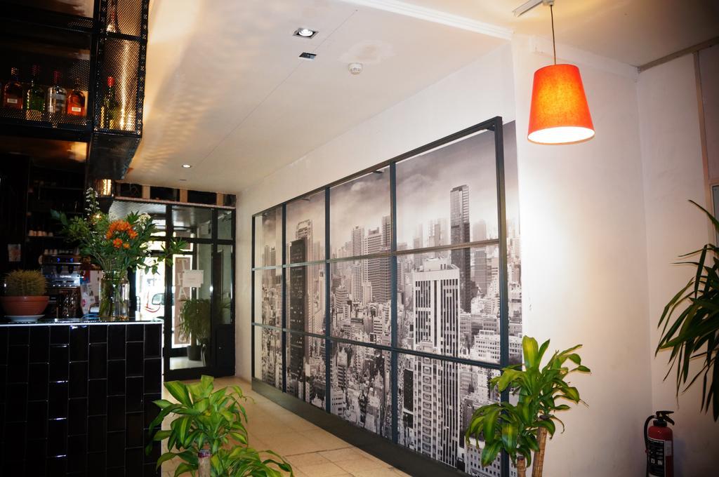 Escale Hotel Saint-Gilles Exterior photo